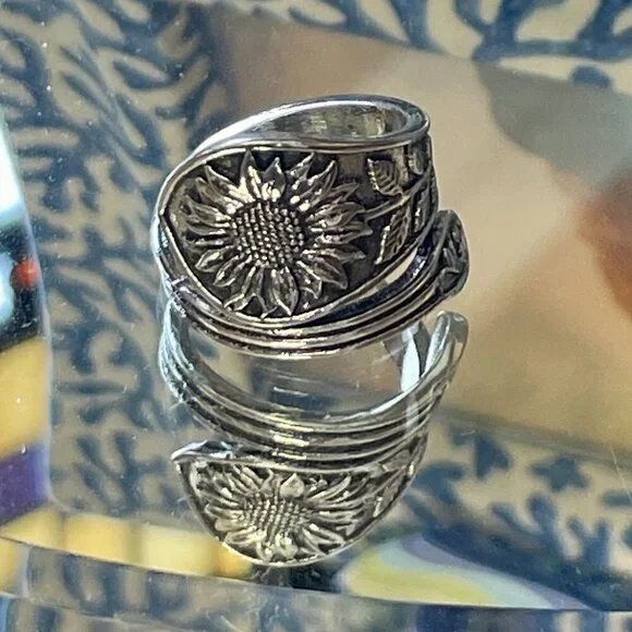 Boho Floral Daisy or Sunflower Spoon Ring #764 - Picture 3 of 10
